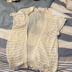 Loose knit short sleeve sweater